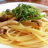 青じそときのこの和風パスタ